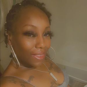 Meet your Posher, Tameka